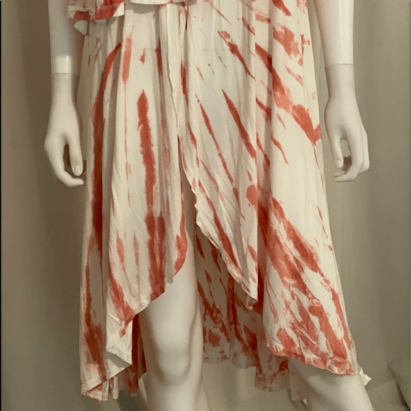 Cover-up - Picture 2 of 4